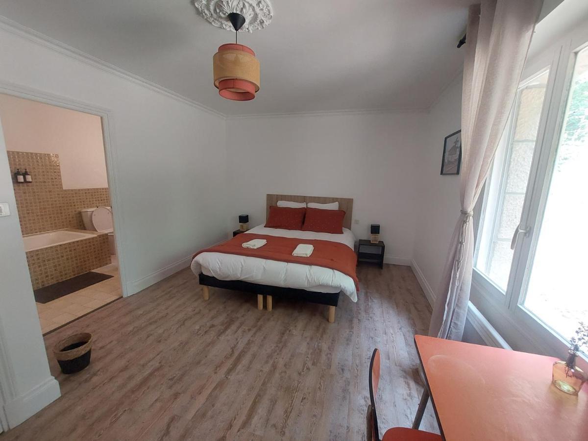 L'Echappee, Chambres Et Tables D'Hotes モルレー エクステリア 写真